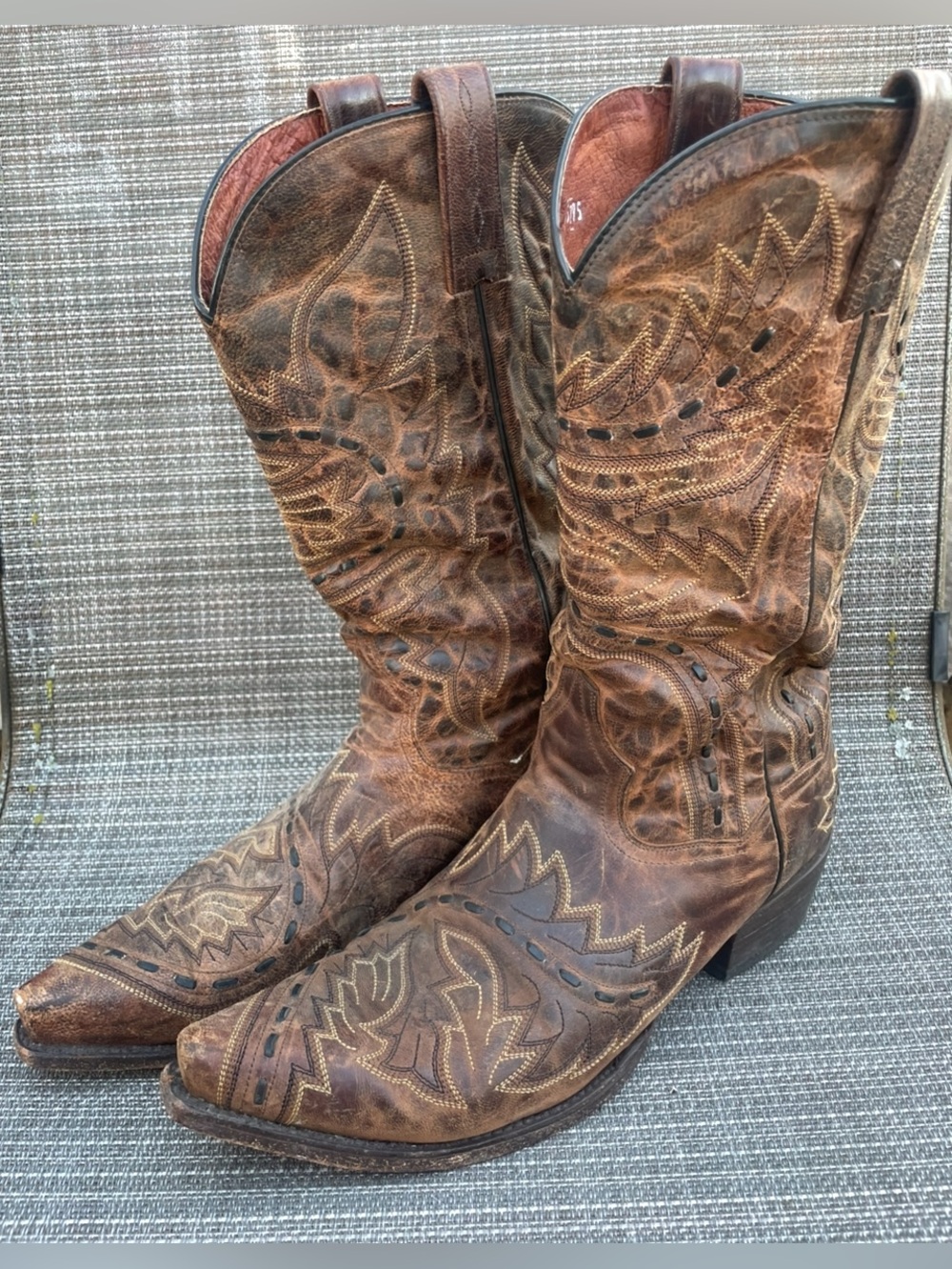 Dan Post men’s 10.5D Brown Embroidered Western Leather Cowboy Boots
